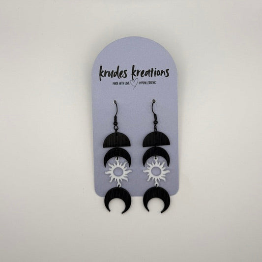 🌙✨ Lunar Sunburst Dangle Earrings