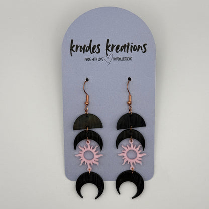 🌙✨ Lunar Sunburst Dangle Earrings