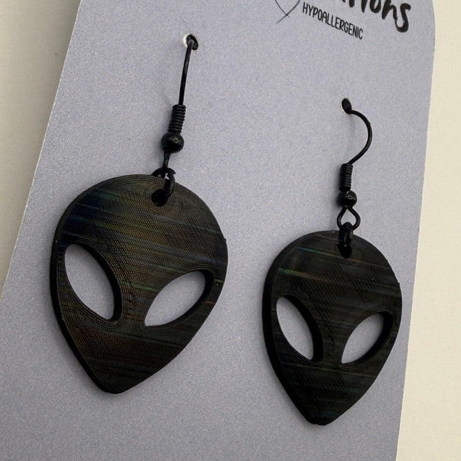 👽 Little Alien Face Earrings